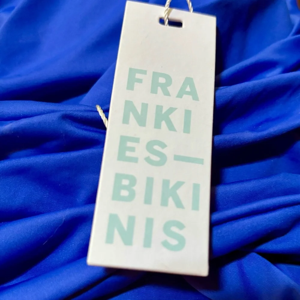 ⛱️Frankies Bikinis Puck One Swim Top One Shoulder Cap Sleeve Size XL Blue NWT⛱️